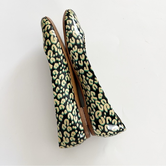 Louis Vuitton Feline Patent Ballerina Flats - Picture 8 of 14